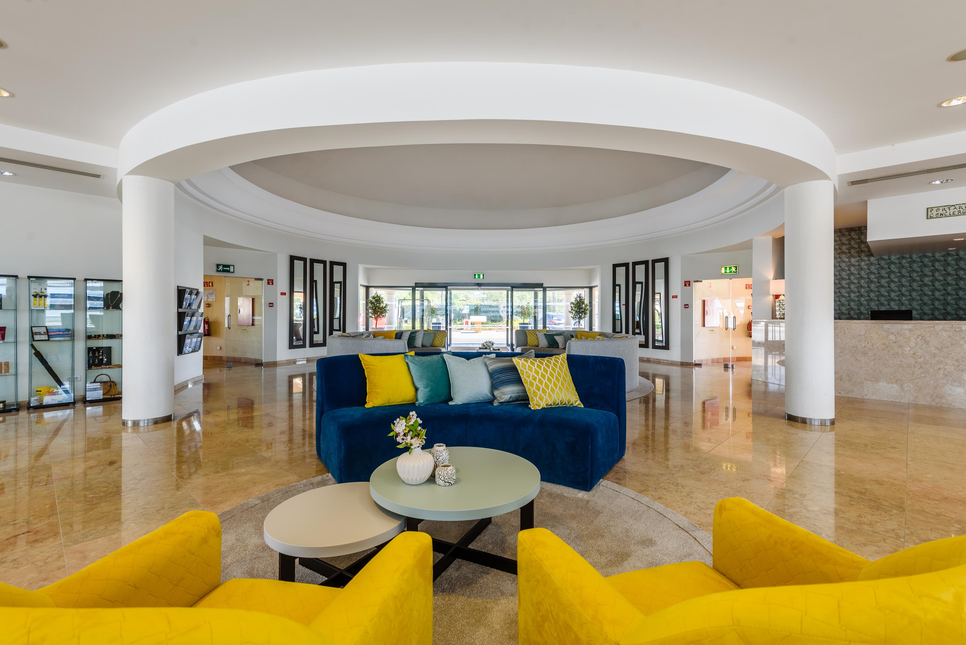 Vale D'Oliveiras Quinta Resort & Spa Карвоейру Экстерьер фото Lobby